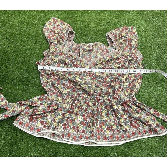 Max Studio  Women’s Floral Flutter Sleeve Peplum Blouse Boho Fairy Medium - Picture 5 of 9